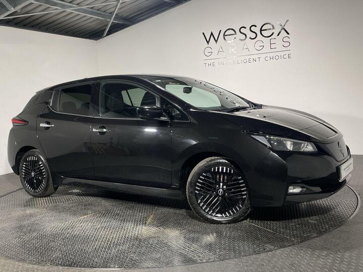 Nissan LEAF 39kWh N-Connecta Auto 5dr