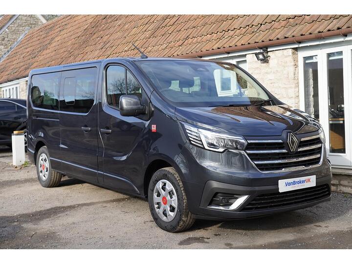 Renault Trafic 2.0 DCi SL28 Advance Auto9 L1 H1 Euro 6 (s/s) 5dr (9 Seat) Renault Trafic 2.0 DCi SL28 Advance Auto9 L1 H1 Euro 6 (s/s) 5dr (9 Seat)
