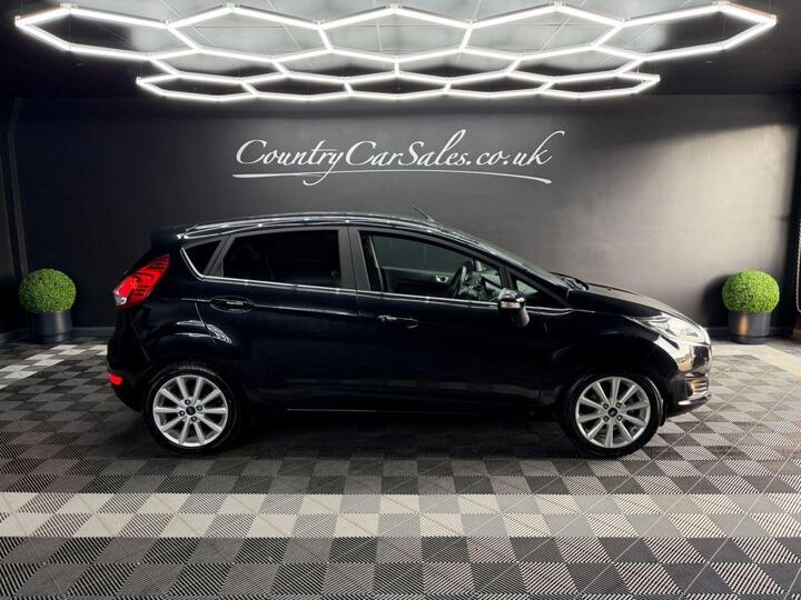 Ford FIESTA 1.0T EcoBoost Titanium Euro 6 (s/s) 5dr