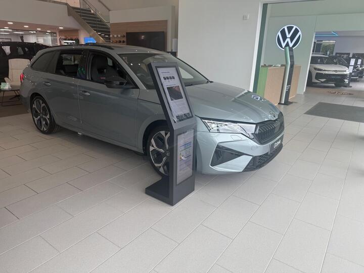 Skoda Octavia 2.0 TSI VRS DSG Euro 6 (s/s) 5dr