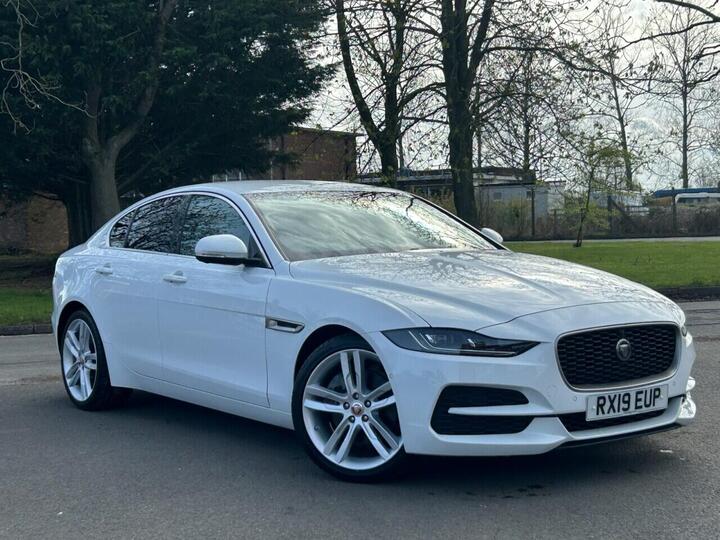 Jaguar XE 2.0 D180 HSE Auto Euro 6 (s/s) 4dr