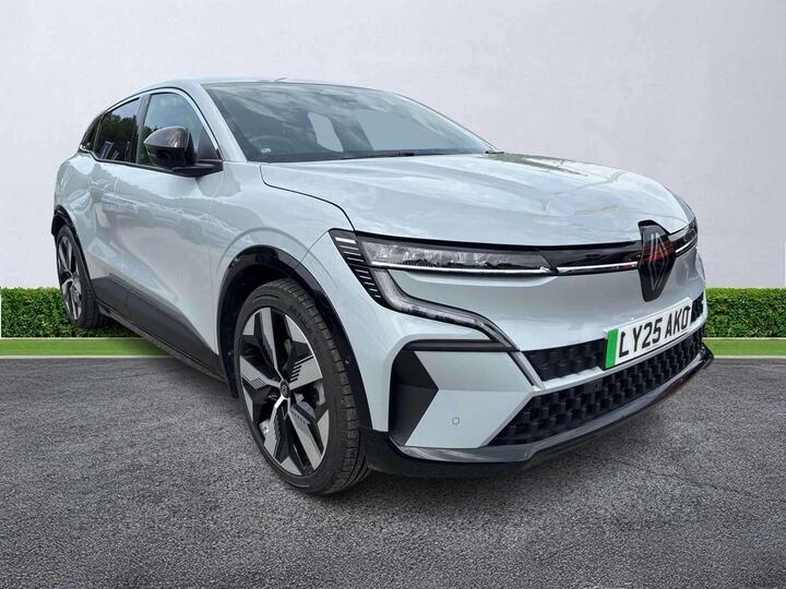 Renault MEGANE E-TECH Comfort Range 60kWh Techno Auto 5dr (22kW Charger) Renault MEGANE E-TECH Comfort Range 60kWh Techno Auto 5dr (22kW Charger)