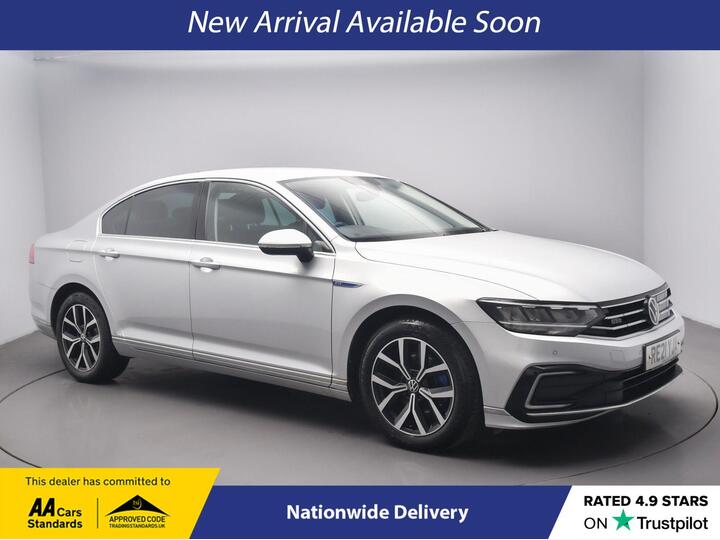 Volkswagen PASSAT 1.4 TSI 13kWh GTE DSG Euro 6 (s/s) 4dr