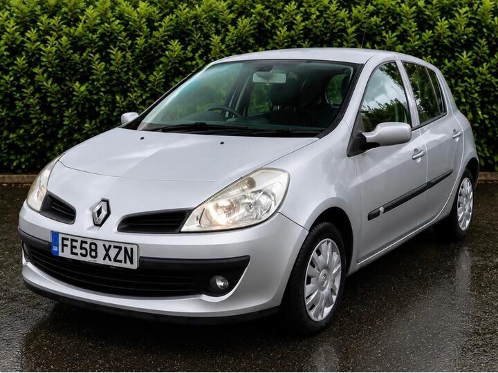 Renault Clio 1.6 VVT Expression 5dr