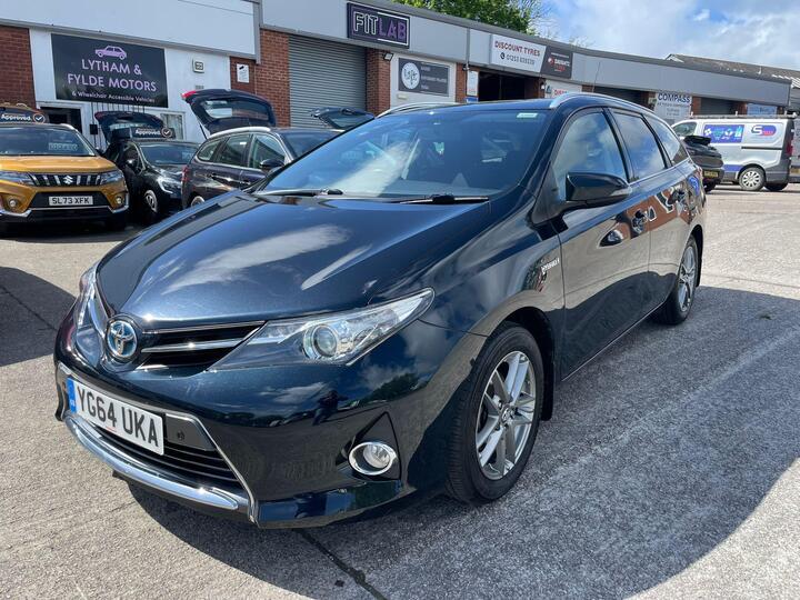Toyota Auris 1.8 VVT-h Icon+ Touring Sports CVT Euro 5 (s/s) 5dr