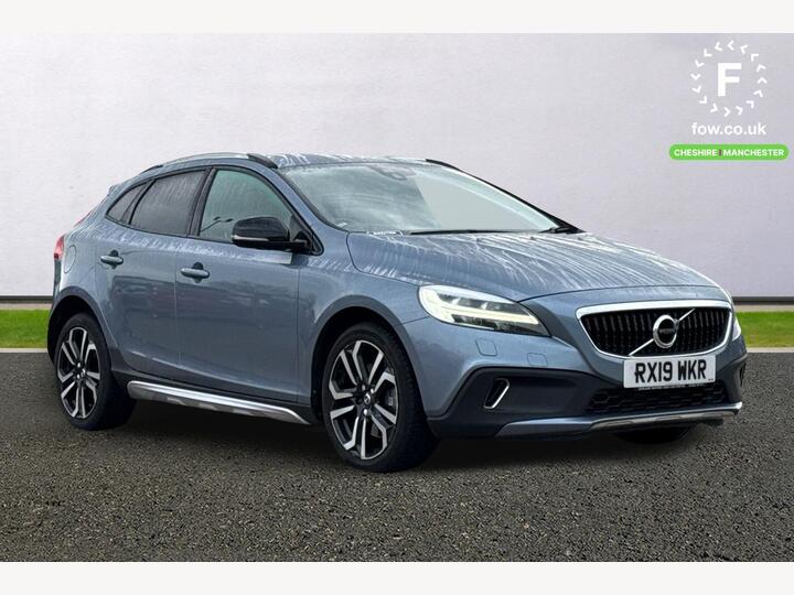 Volvo V40 1.5 T3 GPF Pro Auto Euro 6 (s/s) 5dr Volvo V40 1.5 T3 GPF Pro Auto Euro 6 (s/s) 5dr