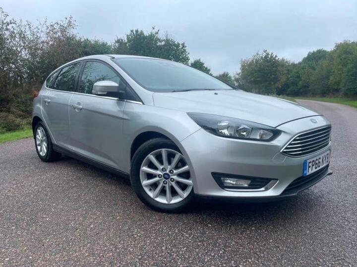 Ford FOCUS 1.0T EcoBoost Titanium Euro 6 (s/s) 5dr