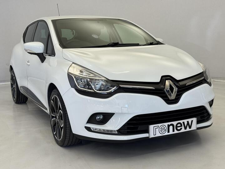 Renault Clio 0.9 TCe Iconic Euro 6 (s/s) 5dr Renault Clio 0.9 TCe Iconic Euro 6 (s/s) 5dr