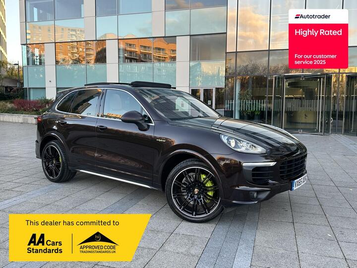Porsche Cayenne 3.0 V6 E-Hybrid S TiptronicS 4WD Euro 6 (s/s) 5dr Porsche Cayenne 3.0 V6 E-Hybrid S TiptronicS 4WD Euro 6 (s/s) 5dr