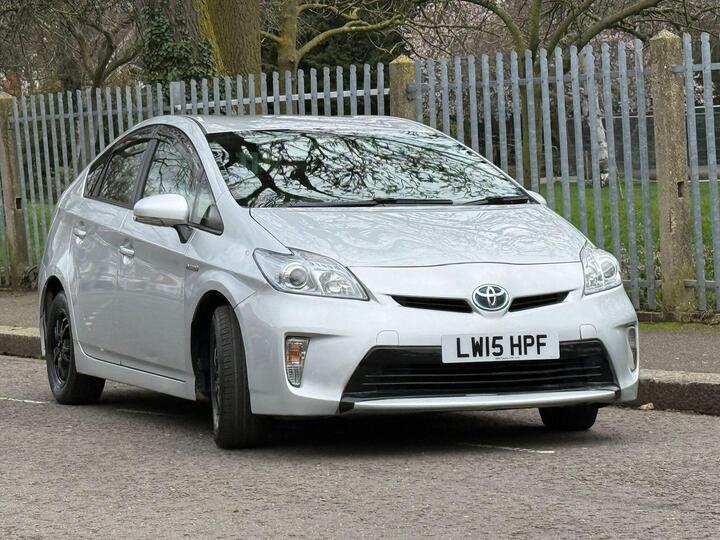 Toyota Prius 1.8 VVT-h T3 Hatchback 5dr Petrol Hybrid CVT Euro 6 (s/s) (136 Ps) Toyota Prius 1.8 VVT-h T3 Hatchback 5dr Petrol Hybrid CVT Euro 6 (s/s) (136 Ps)