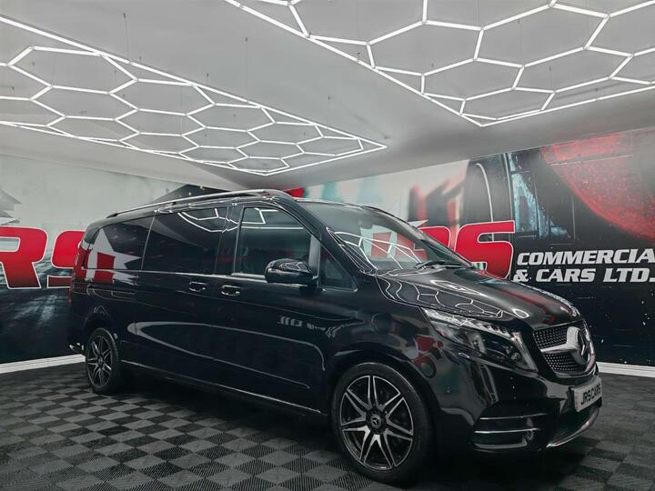 Mercedes-Benz V-CLASS 2.0 V300d AMG Line G-Tronic+ Euro 6 (s/s) 5dr XLWB Mercedes-Benz V-CLASS 2.0 V300d AMG Line G-Tronic+ Euro 6 (s/s) 5dr XLWB