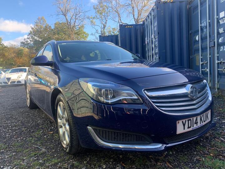 Vauxhall Insignia 2.0 CDTi EcoFLEX Design Sports Tourer Euro 5 (s/s) 5dr Vauxhall Insignia 2.0 CDTi EcoFLEX Design Sports Tourer Euro 5 (s/s) 5dr