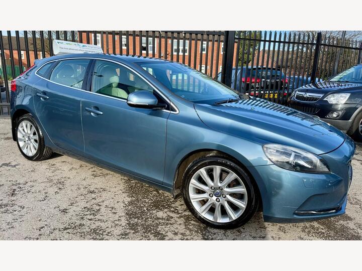 Volvo V40 2.0 D3 SE Lux Euro 5 (s/s) 5dr