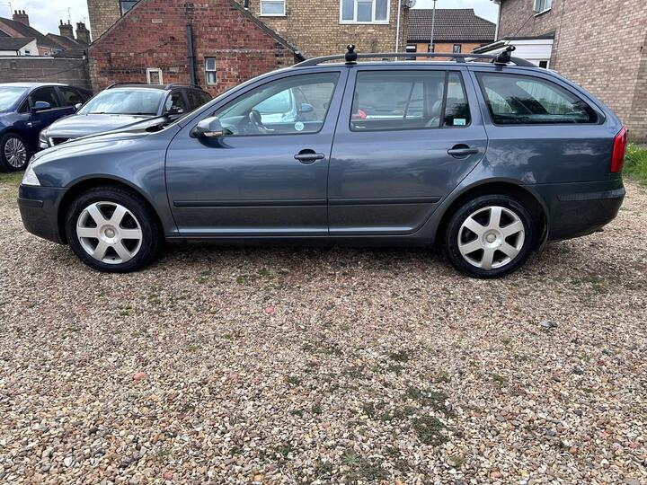 Skoda Octavia 1.9 TDI Elegance Euro 4 5dr
