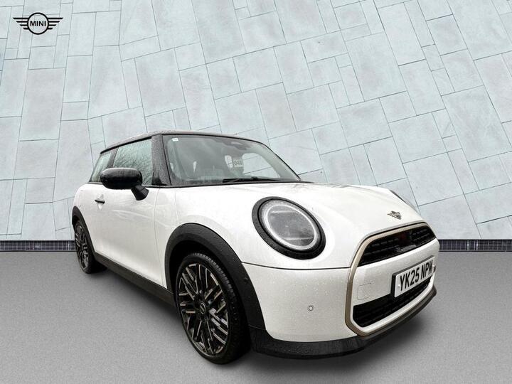 MINI Cooper 1.5C Exclusive Steptronic Euro 6 (s/s) 3dr