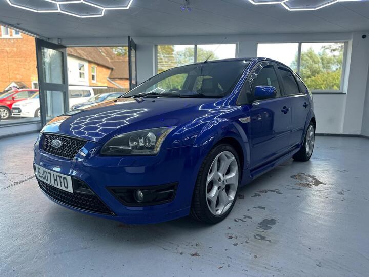 Ford Focus 2.5 SIV ST-3 5dr