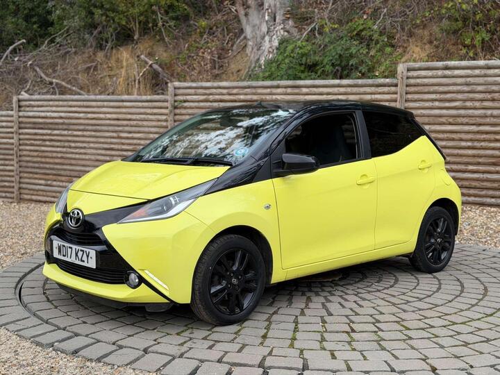 Toyota AYGO 1.0 VVT-i X-cite X-shift Euro 6 5dr