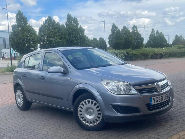Vauxhall Astra 1.6i 16v Life 5dr