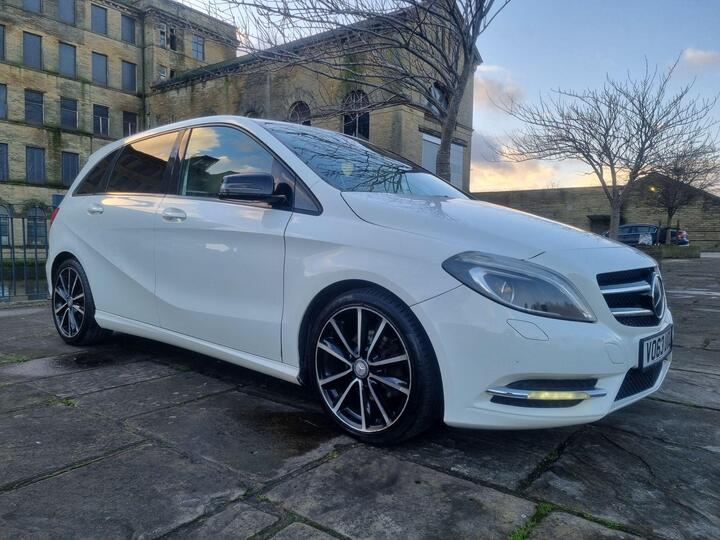 Mercedes-Benz B Class 1.5 B180 CDI Sport Euro 5 (s/s) 5dr Mercedes-Benz B Class 1.5 B180 CDI Sport Euro 5 (s/s) 5dr