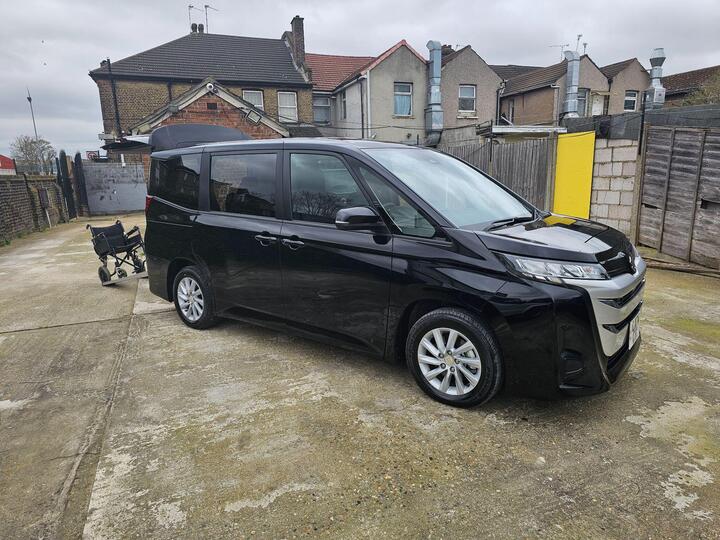 Toyota Voxy Hybrid, New Vehicle, WAV, Taxi-Friendly!