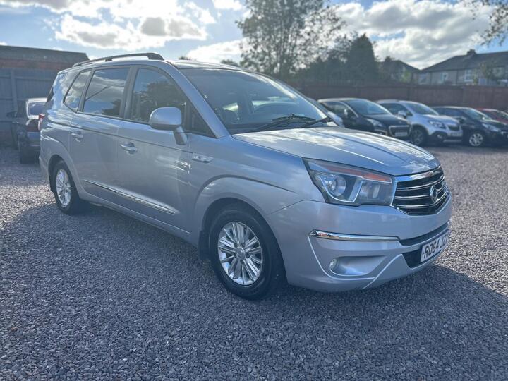 SsangYong Turismo 2.0 E-XDi ES T-Tronic Euro 5 5dr
