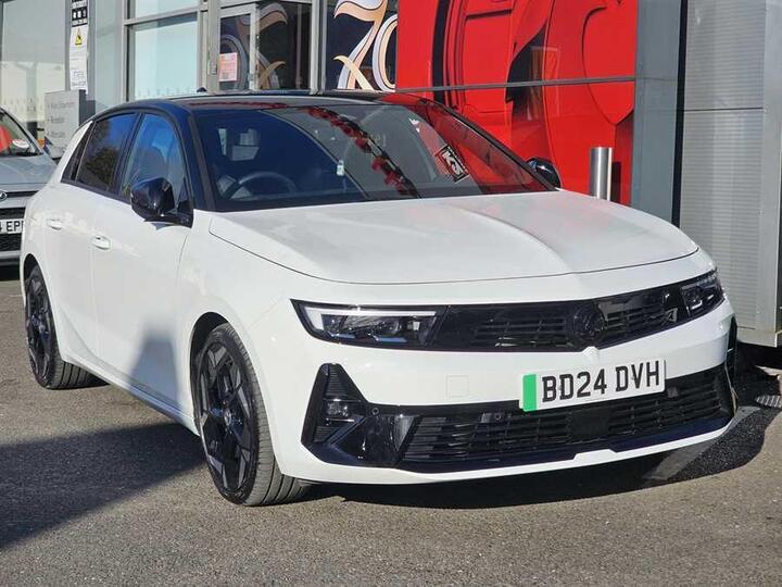 Vauxhall Astra 1.6 12.4kWh GSe Auto Euro 6 (s/s) 5dr Vauxhall Astra 1.6 12.4kWh GSe Auto Euro 6 (s/s) 5dr