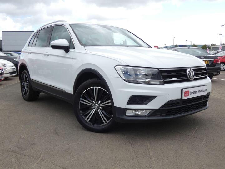 Volkswagen Tiguan 2.0 TDI BlueMotion Tech SE Navigation DSG 4Motion Euro 6 (s/s) 5dr
