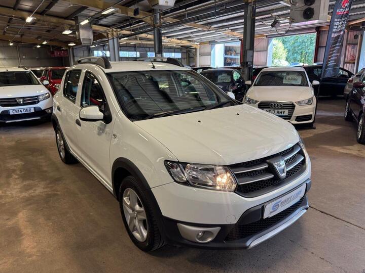 Dacia SANDERO STEPWAY 1.5 DCi Laureate Euro 5 5dr