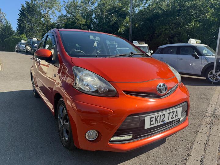 Toyota AYGO 1.0 VVT-i Fire Euro 5 5dr