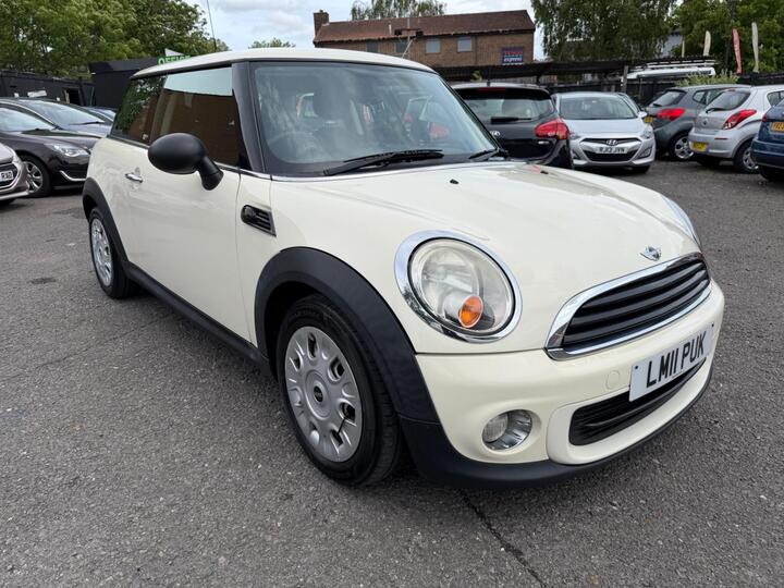 MINI Hatch 1.6 First Euro 5 3dr