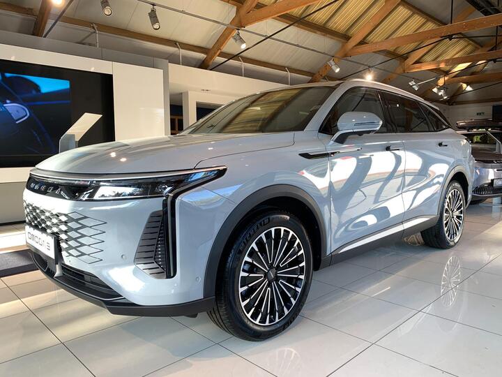 Omoda OMODA 9 1.5T SHS 34.46kWh Noble DHT3 4WD Euro 6 (s/s) 5dr