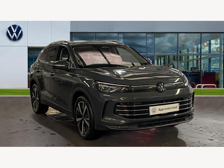 Volkswagen Tiguan 1.5 ETSI MHEV Elegance DSG Euro 6 (s/s) 5dr