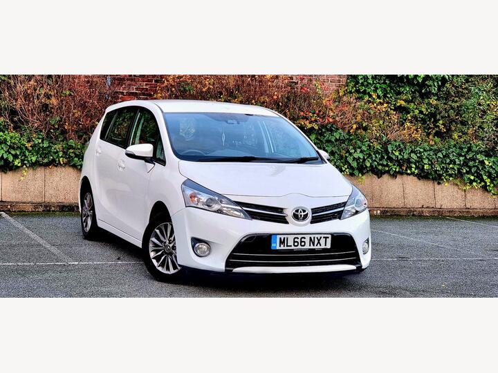 Toyota Verso 1.6 V-Matic Icon Euro 6 5dr (7 Seat) Toyota Verso 1.6 V-Matic Icon Euro 6 5dr (7 Seat)