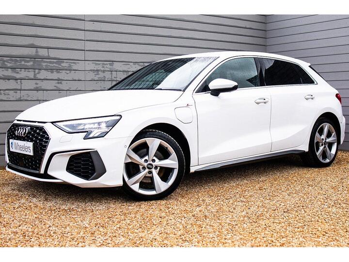 Audi A3 1.4 TFSIe 40 S Line Sportback S Tronic Euro 6 (s/s) 5dr 13kWh