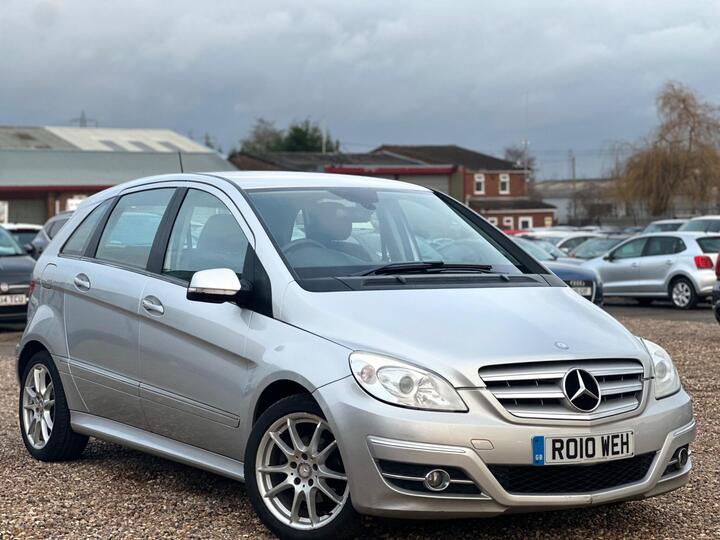 Mercedes-Benz B Class 1.7 B180 Sport CVT 5dr
