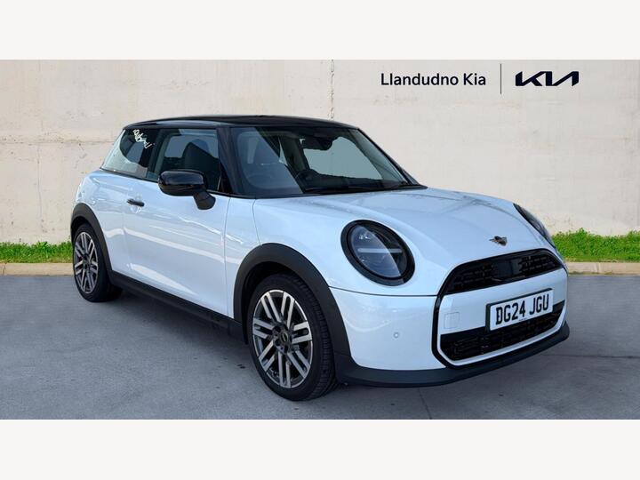 MINI Cooper 1.5C Classic Steptronic Euro 6 (s/s) 3dr
