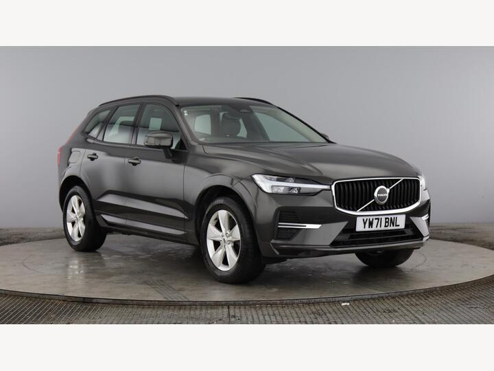 Volvo XC60 2.0 B5 MHEV Momentum Auto Euro 6 (s/s) 5dr