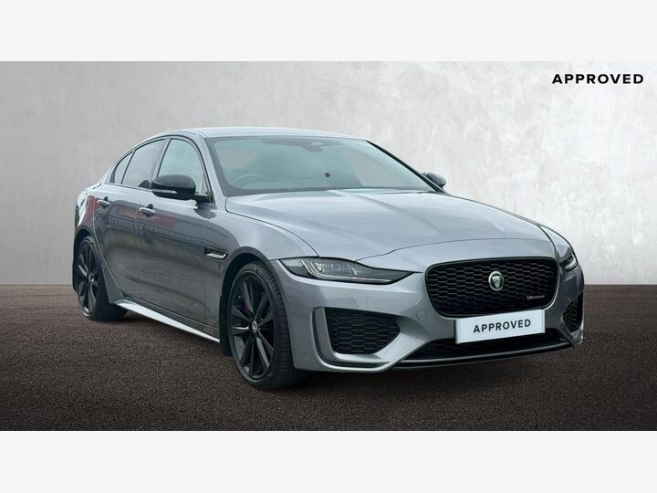 Jaguar XE 2.0 D200 MHEV R-Dynamic SE Black Auto Euro 6 (s/s) 4dr