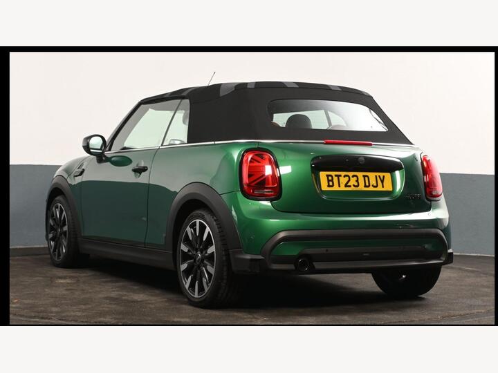 MINI Convertible 1.5 Cooper Exclusive Steptronic Euro 6 (s/s) 2dr MINI Convertible 1.5 Cooper Exclusive Steptronic Euro 6 (s/s) 2dr