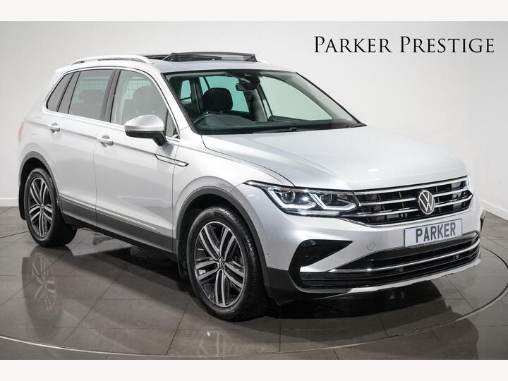 Volkswagen Tiguan 1.5 TSI Elegance DSG Euro 6 (s/s) 5dr Volkswagen Tiguan 1.5 TSI Elegance DSG Euro 6 (s/s) 5dr