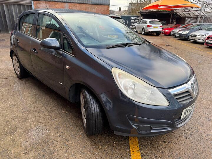 Vauxhall Corsa 1.4i 16v Club 5dr