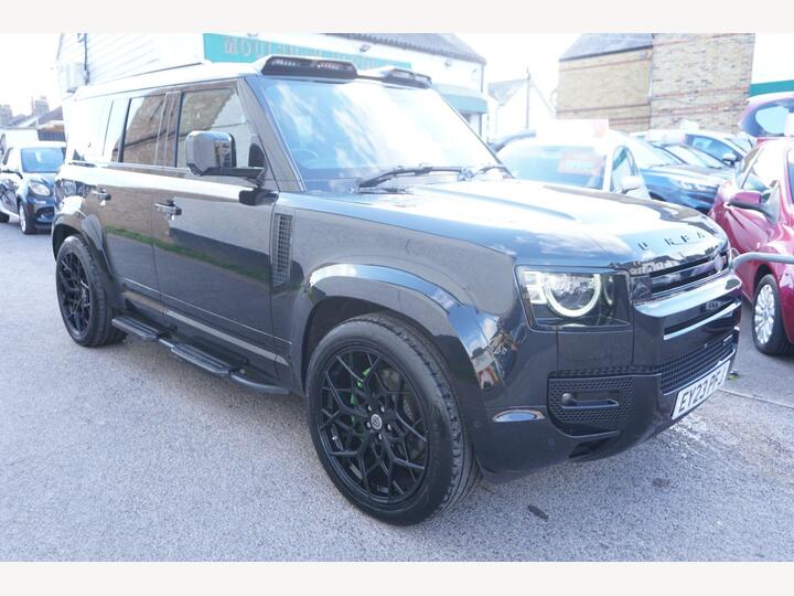 Land Rover Defender 110 3.0 D300 MHEV X-Dynamic HSE Auto 4WD Euro 6 (s/s) 5dr