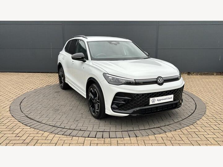 Volkswagen Tiguan 2.0 TDI R-Line DSG Euro 6 (s/s) 5dr