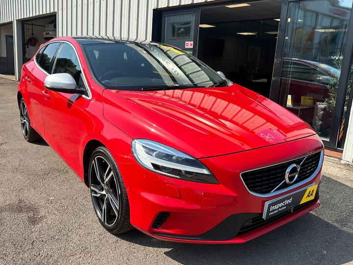 Volvo V40 2.0 T3 R-Design Pro Euro 6 (s/s) 5dr