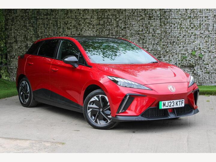 MG MG4 64kWh Trophy Long Range Auto 5dr