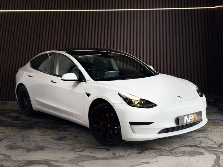Tesla Model 3 Standard Range Plus Auto RWD 4dr