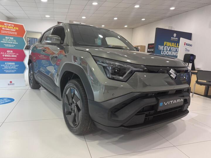 Suzuki E Vitara 61kWh Motion Auto 5dr