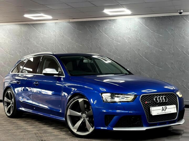 Audi RS4 Avant 4.2 FSI V8 S Tronic Quattro Euro 5 5dr Audi RS4 Avant 4.2 FSI V8 S Tronic Quattro Euro 5 5dr