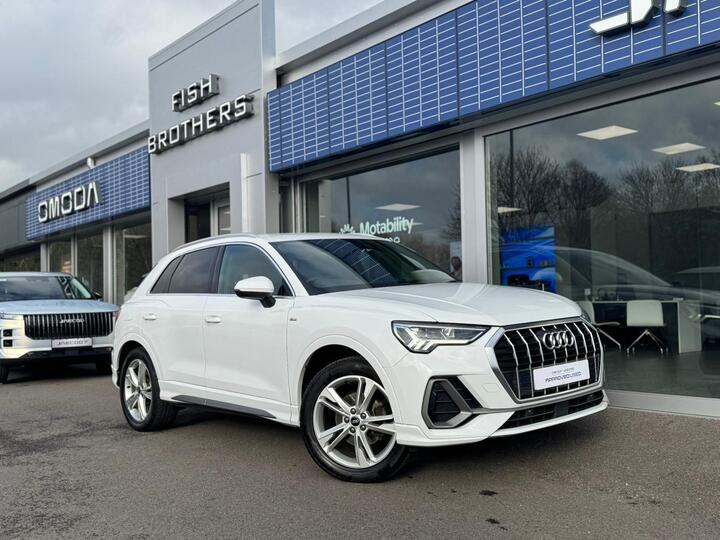Audi Q3 1.5 TFSI CoD 35 S Line S Tronic Euro 6 (s/s) 5dr