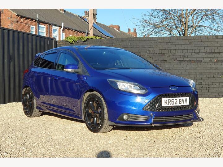Ford Focus 2.0T EcoBoost ST-2 Euro 5 (s/s) 5dr